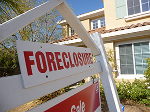 Foreclosure-Sign